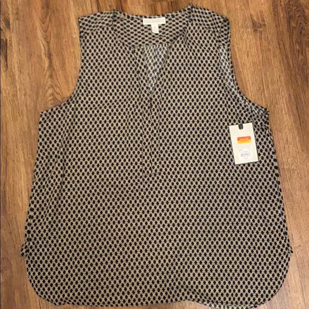 Dana Buchman sleeveless Top